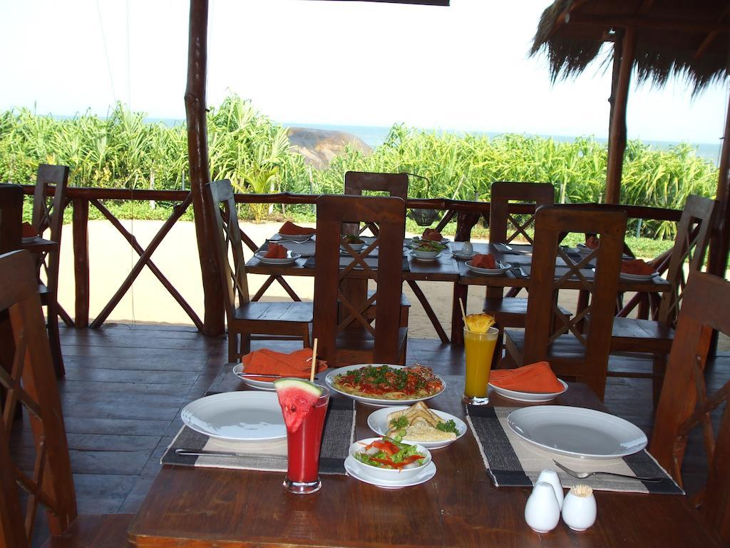 Kirinda Beach Resort, Yala Exterior photo
