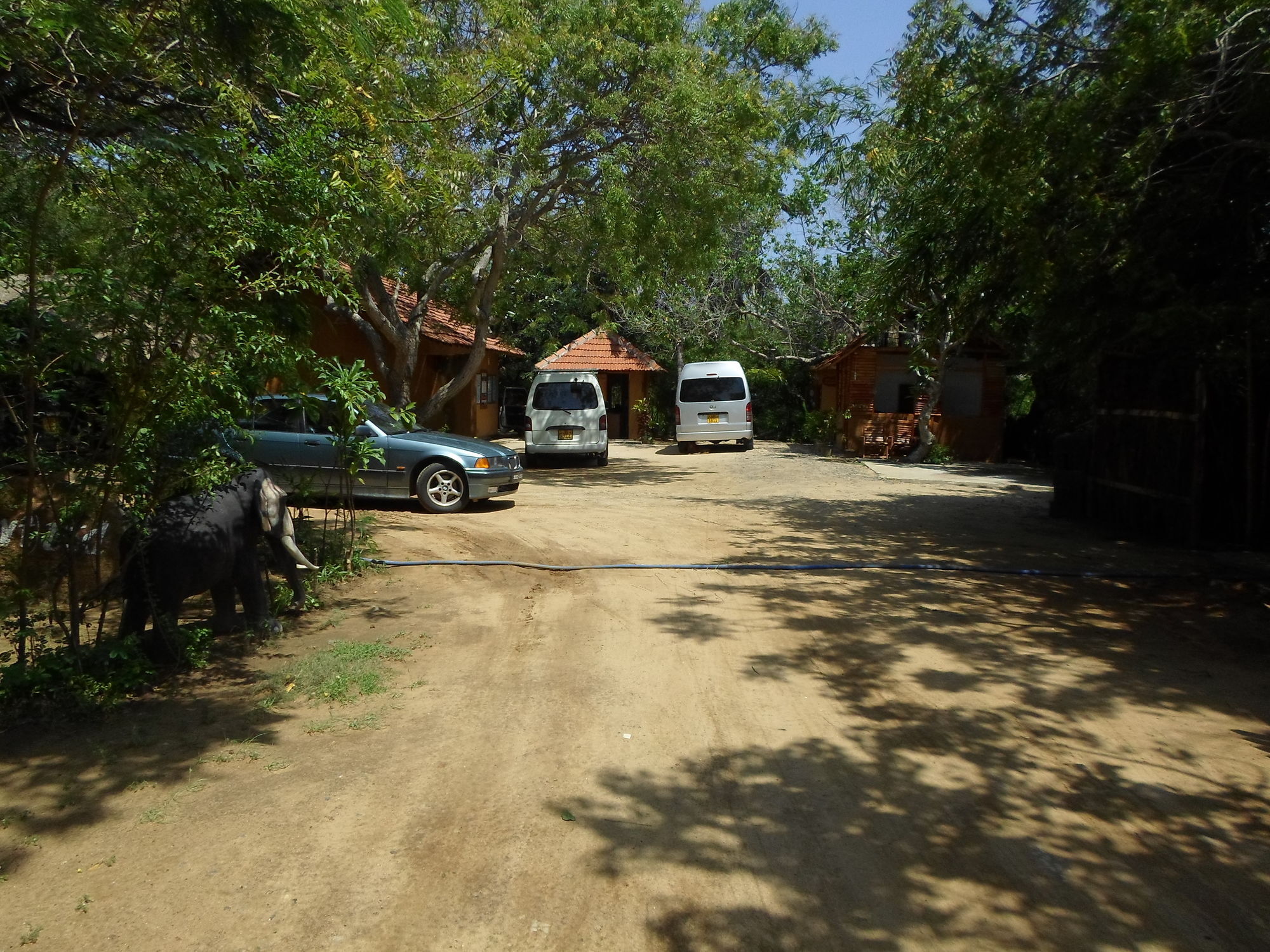 Kirinda Beach Resort, Yala Exterior photo